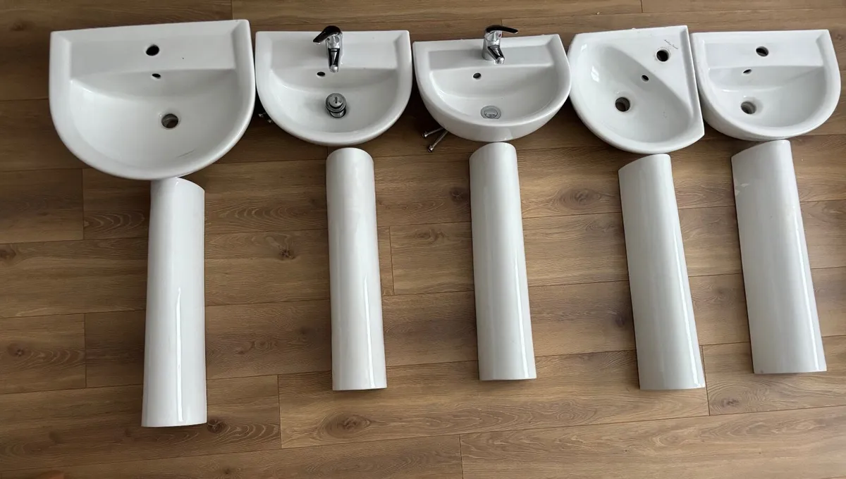 Bathroom Sinks - Image 1