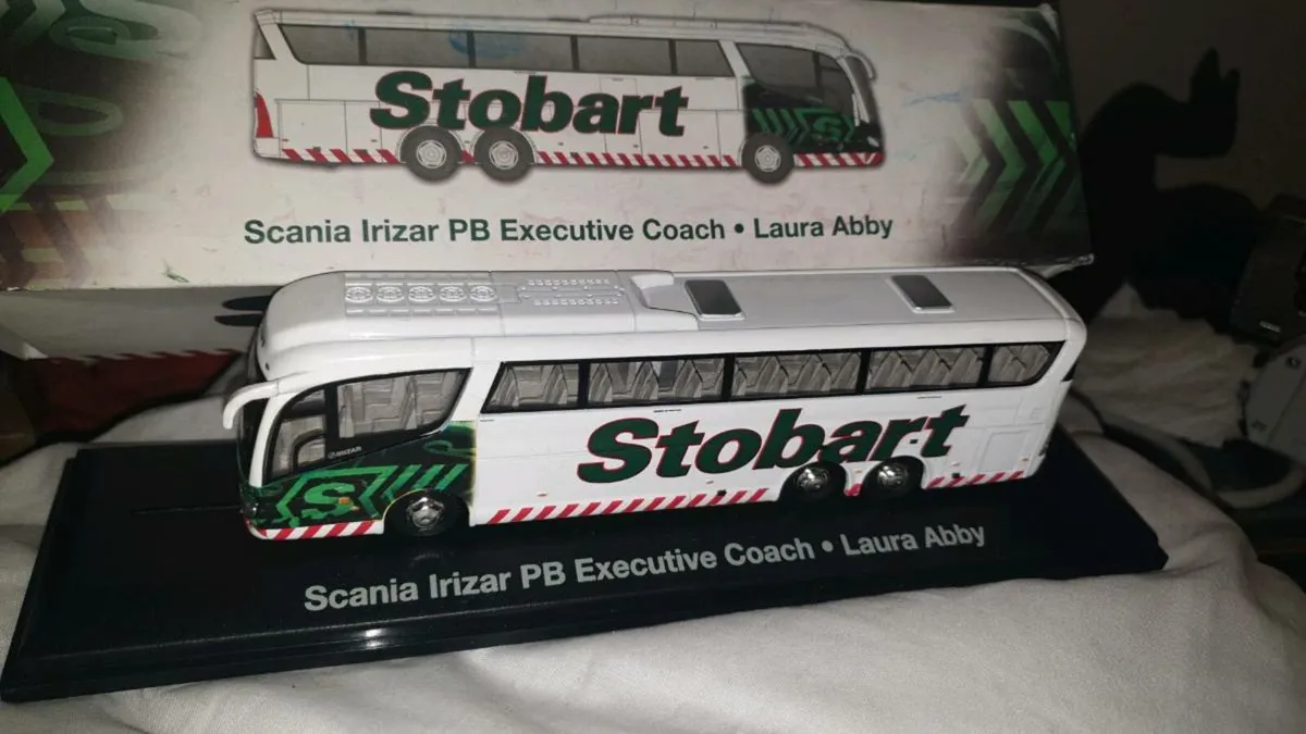 VINTAGE...DIE.CAST BUS ..