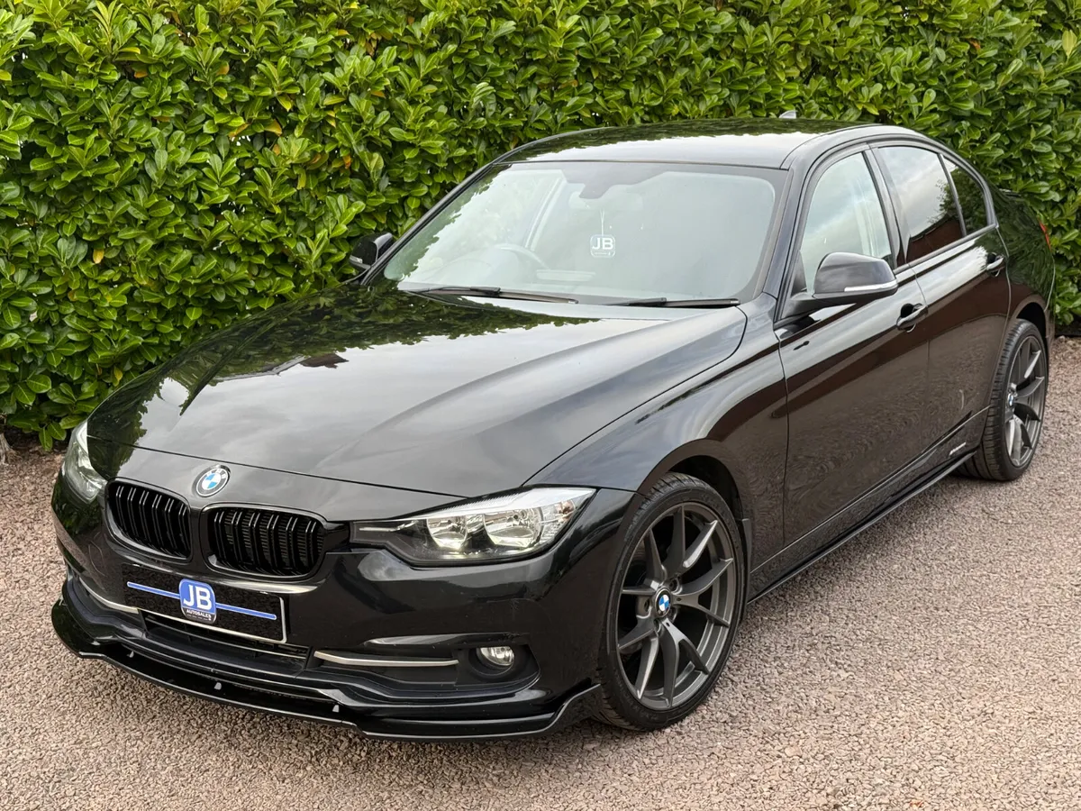 BMW 318D Sport 2017 - Image 1