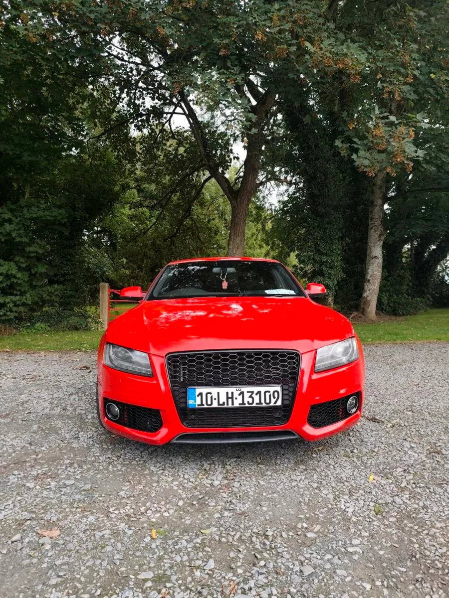 Audi A5 2.0T S-Line Black Edition - Image 2