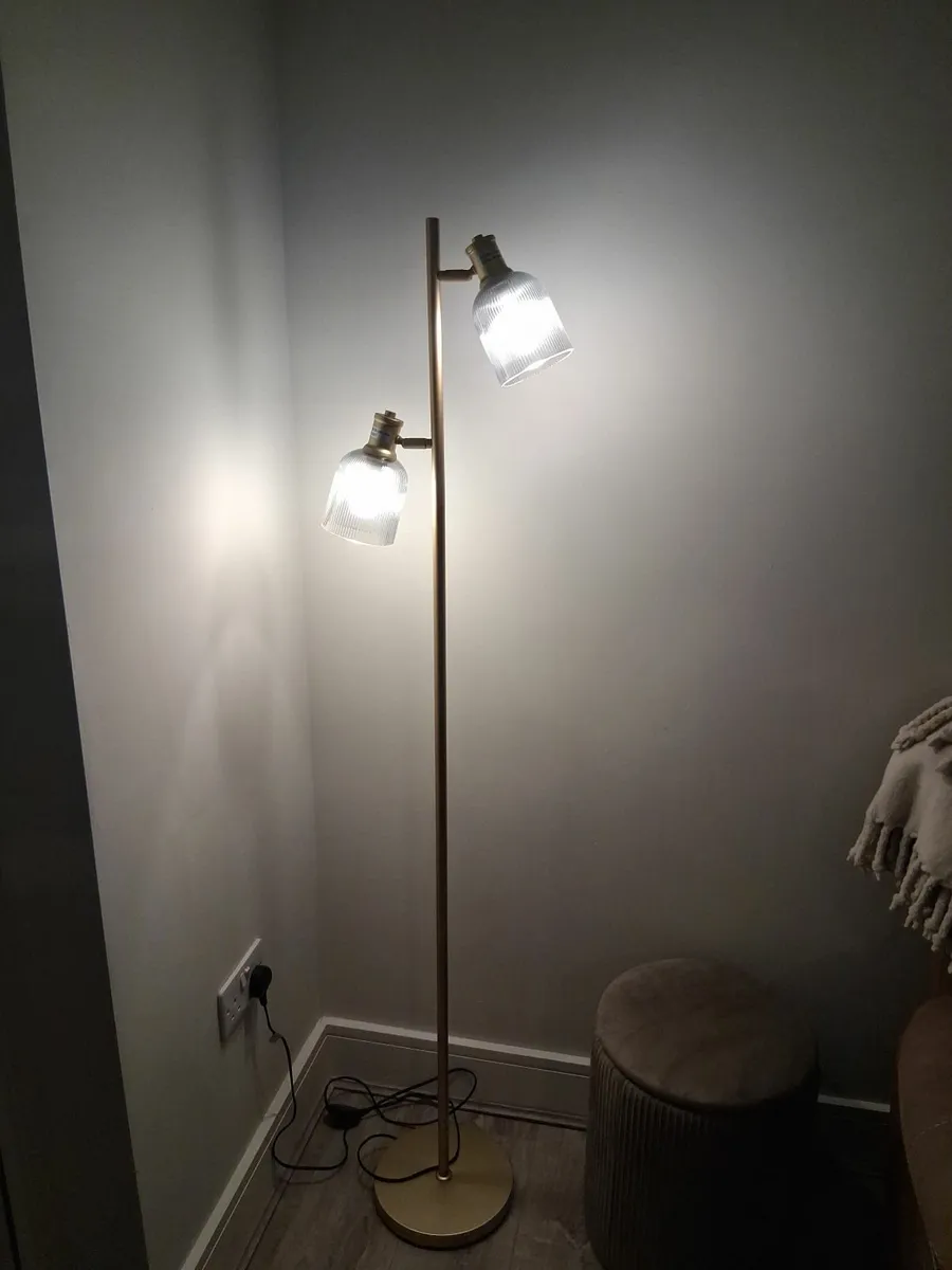 Gold and clear glass shade floor lamp - Image 1