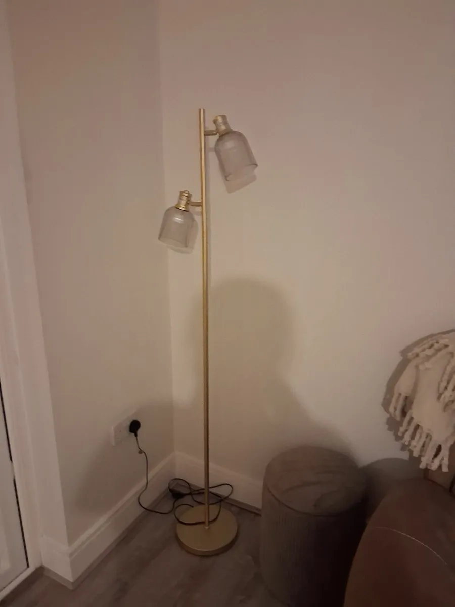 Gold and clear glass shade floor lamp - Image 2