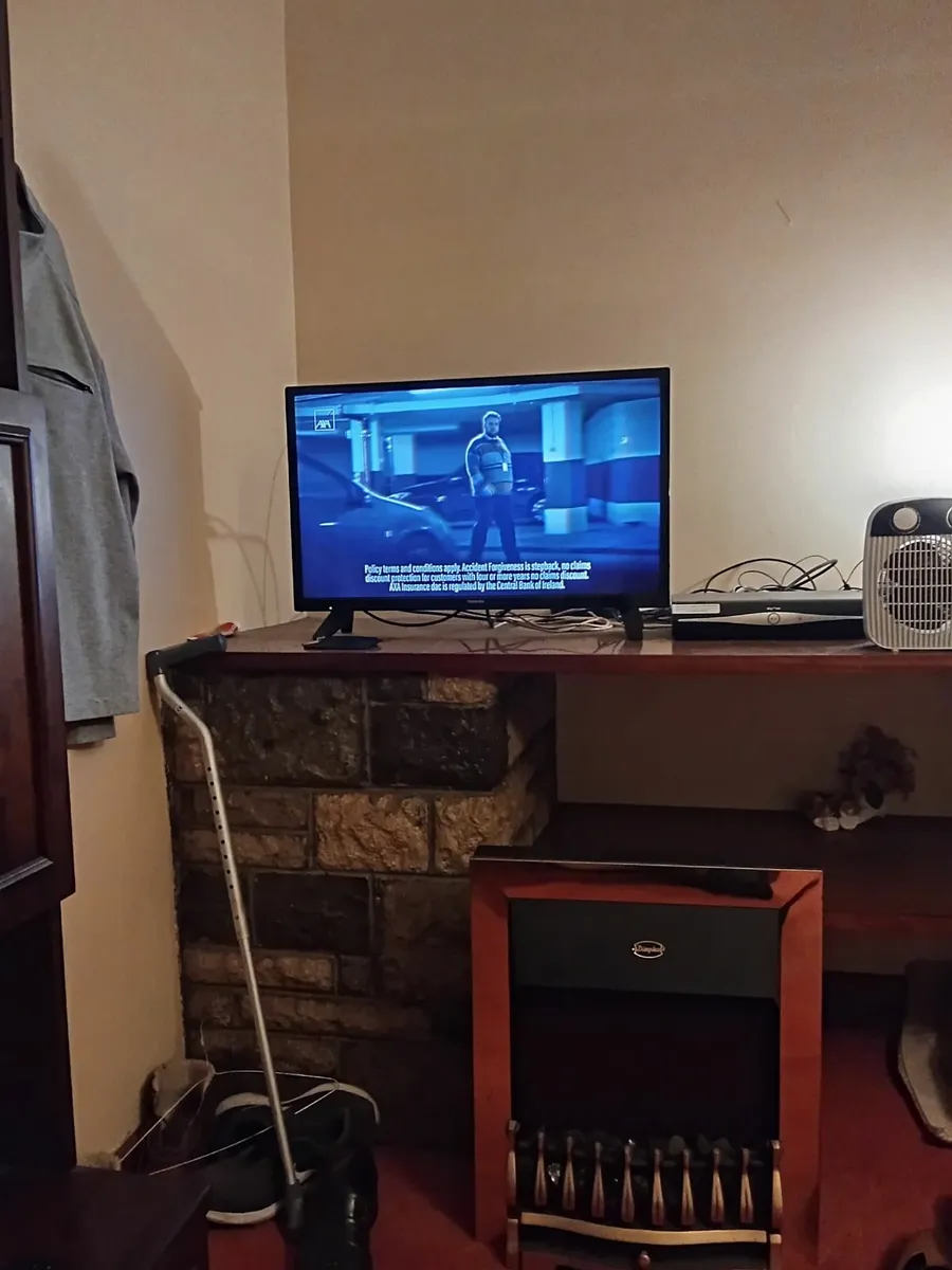 Toshiba tv 26 inch in new condition not smart tv