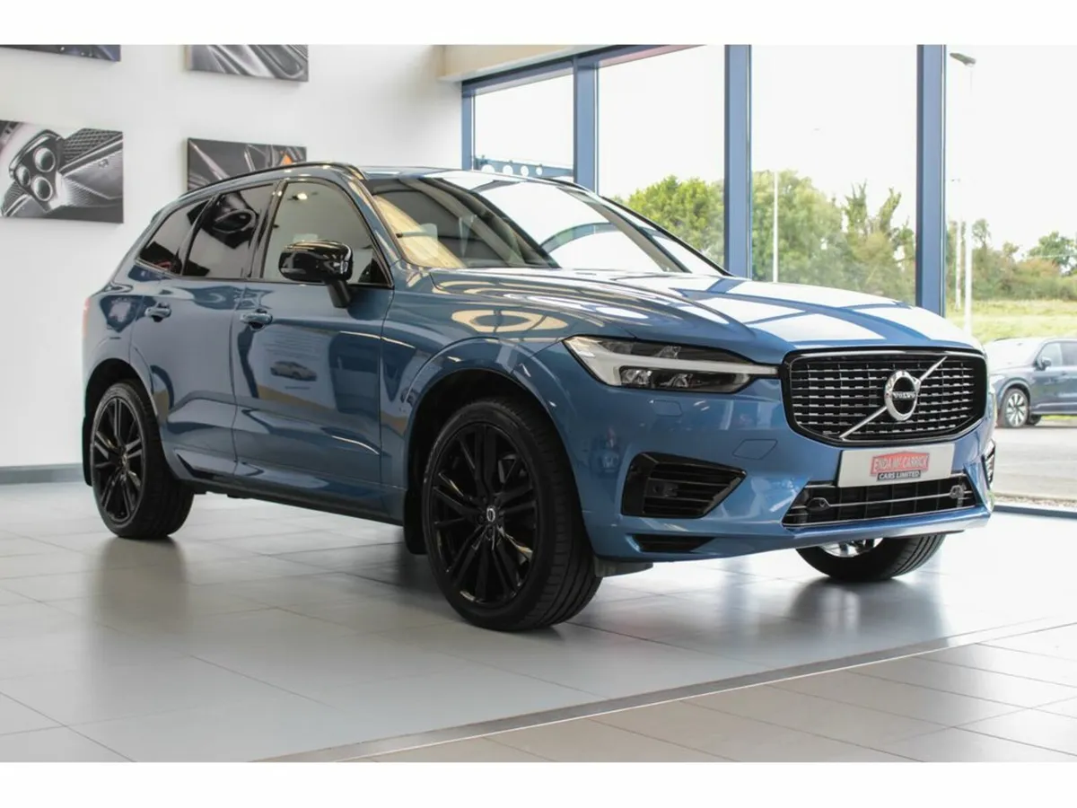 Volvo XC60 T8 R-DESIGN PRO AWD - Image 3