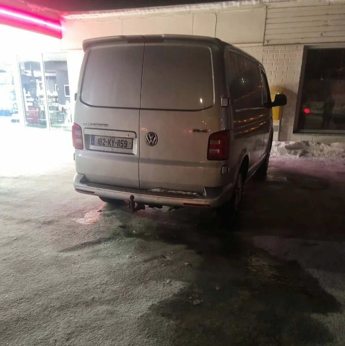 Volkswagen Transporter 2018 - Image 3
