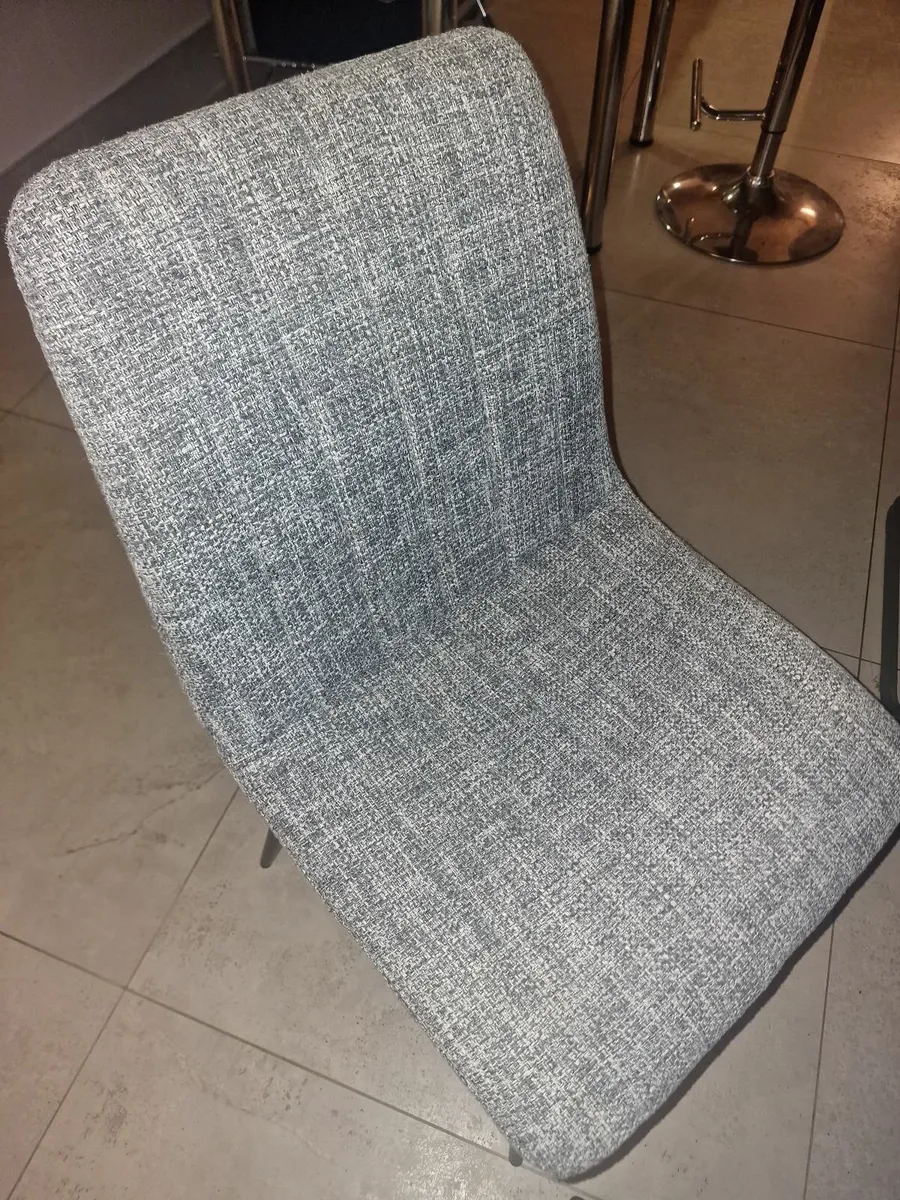 Dining Table & 6 Chairs - Only €750 ono - Image 1