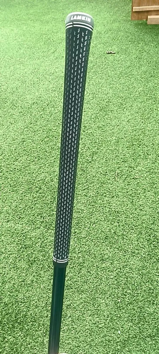 Taylormade Sim 2 Driver - Image 3