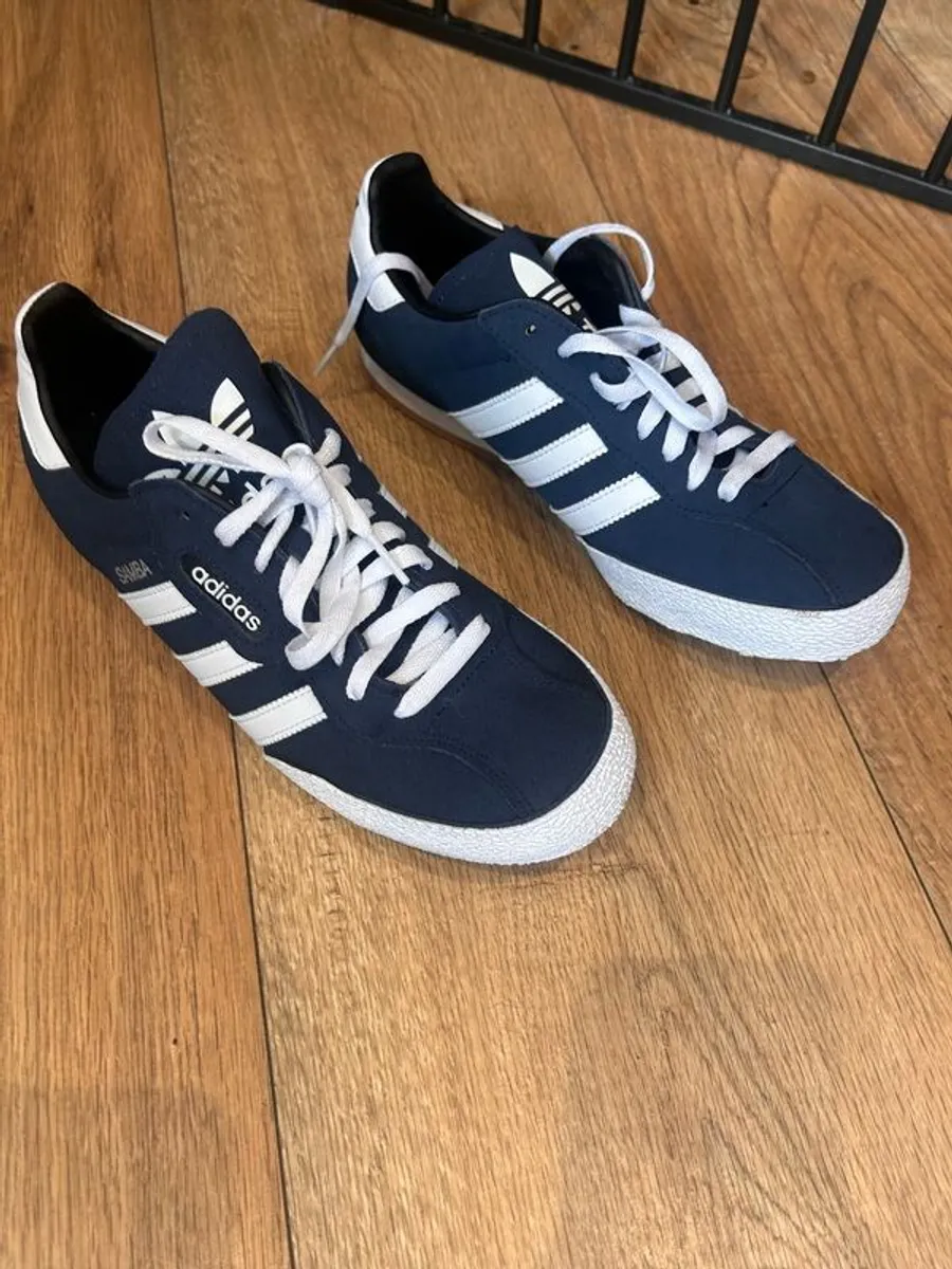 adidas Originals Navy Samba Suede Trainers - Image 1