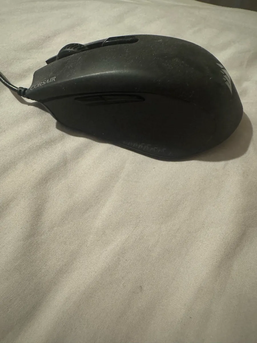 Corsair rgb pro gaming mouse - Image 2