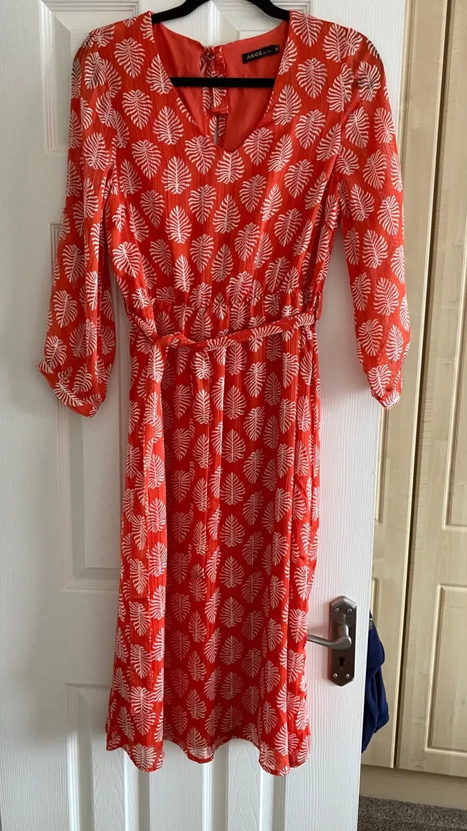 Ladies clothes - Image 1