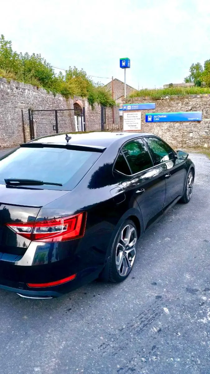 Skoda Superb Sportline - Image 2