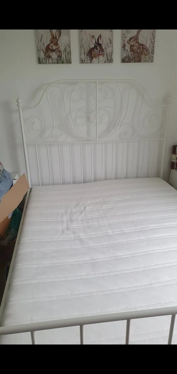 Double bed frame - Image 1
