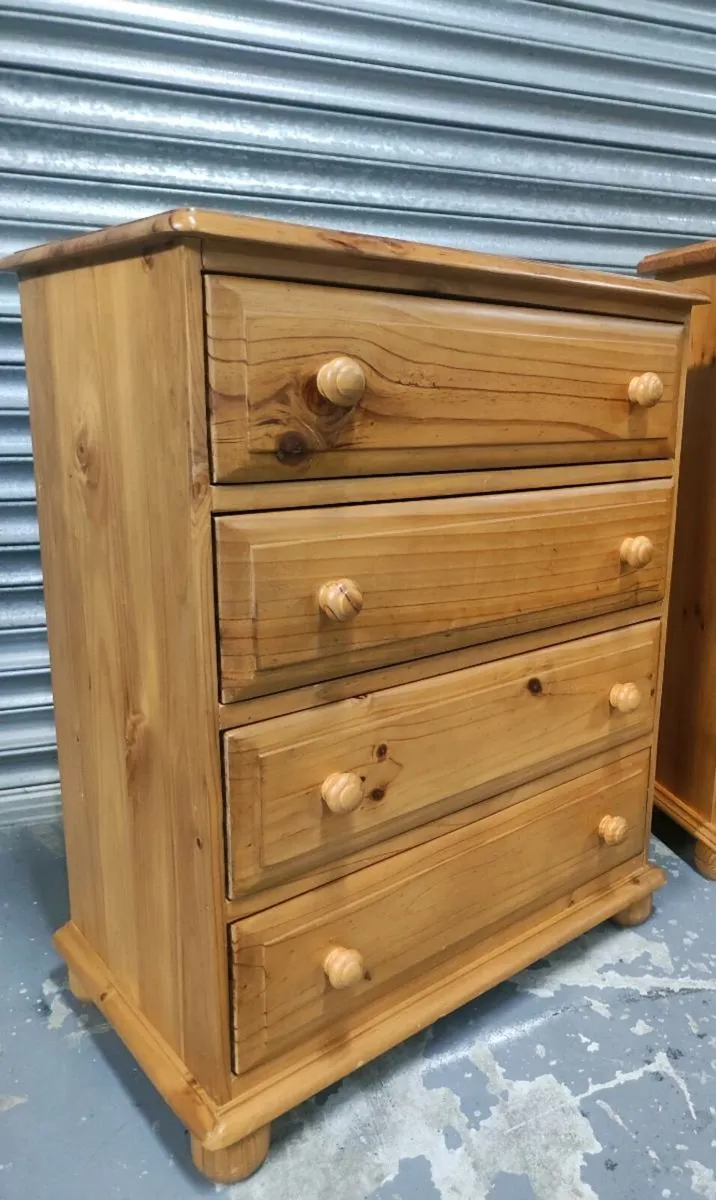 2 Chests of drawers - Image 1