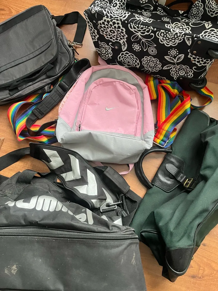 Bundle of bags - Image 2