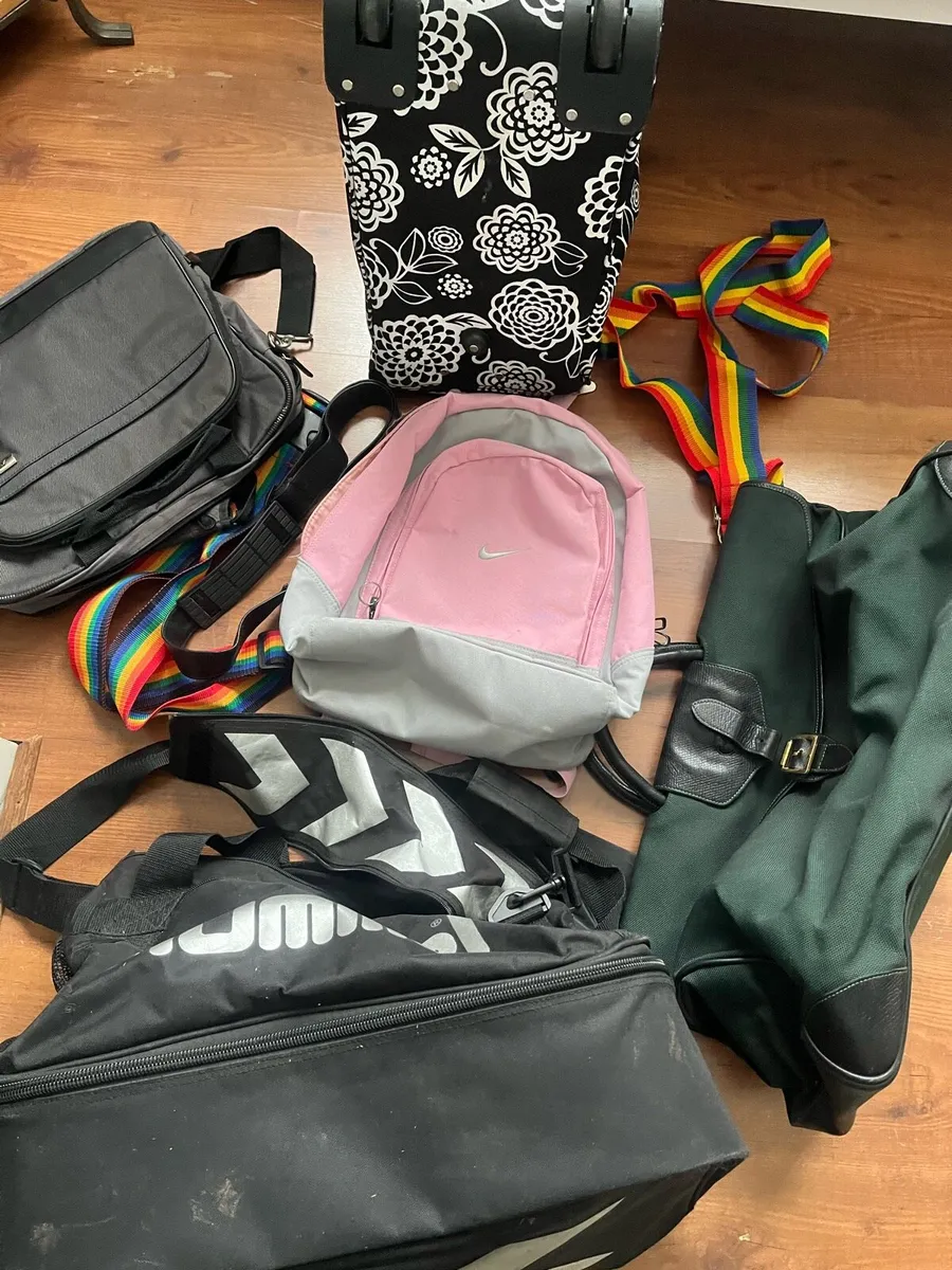 Bundle of bags - Image 4