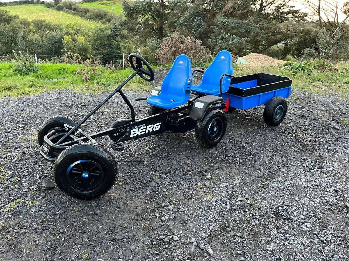 Berg Gokart with trailer - Image 1