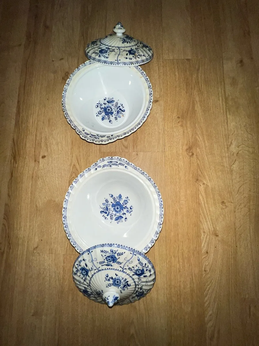 Covered serving dish - Image 2