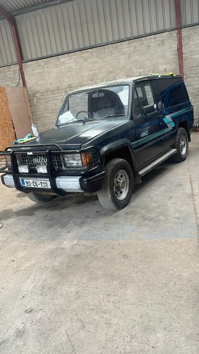 1990 ISUZU TROOPER