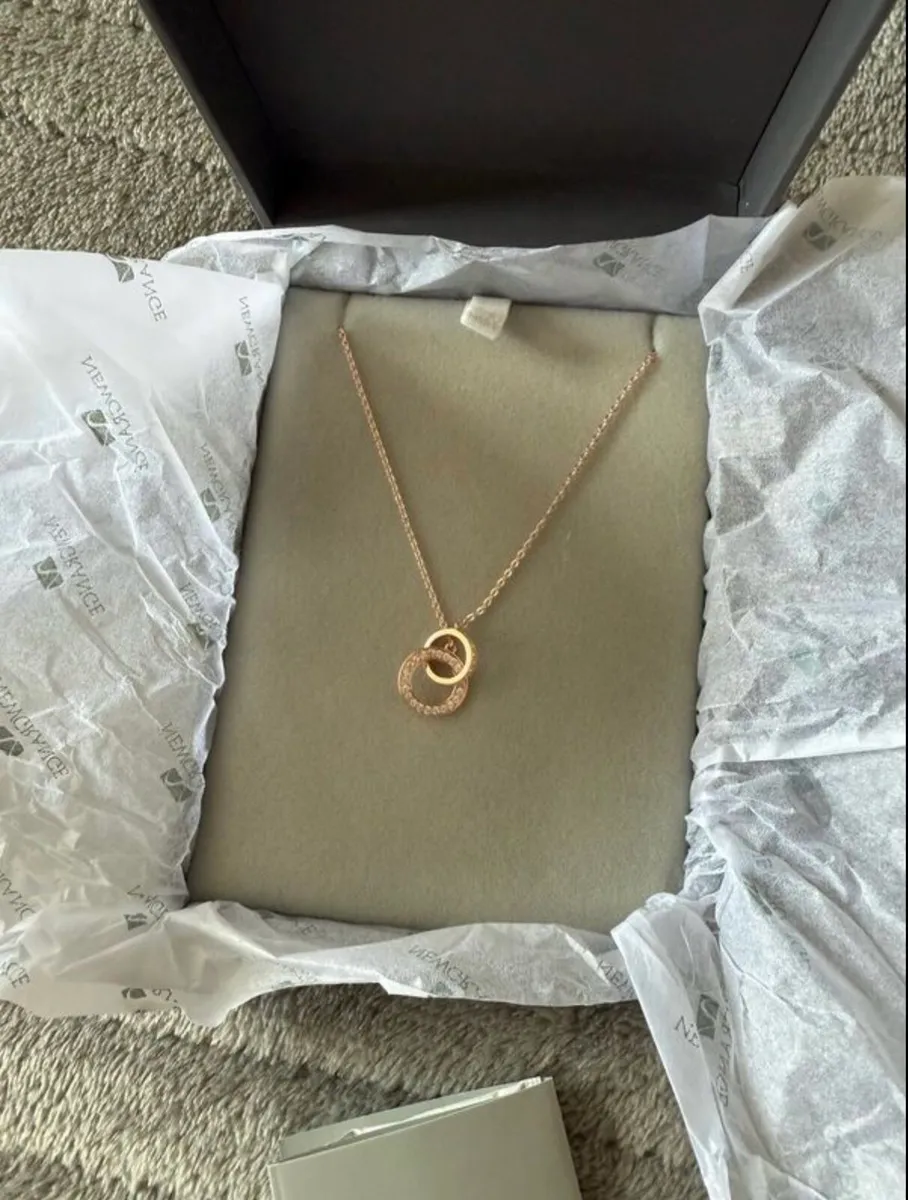 Brand new Newgrange rose gold necklace - Image 2