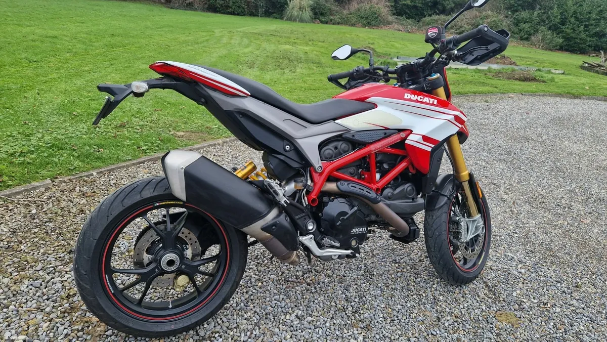 DUCATI Hypermotard 939 SP - Image 4