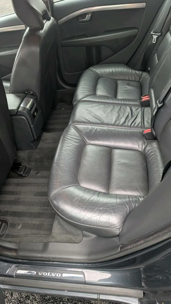 Volvo S80 2011 - Image 2