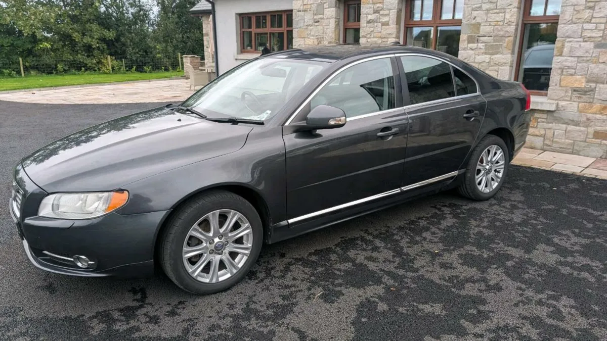 Volvo S80 2011 - Image 1