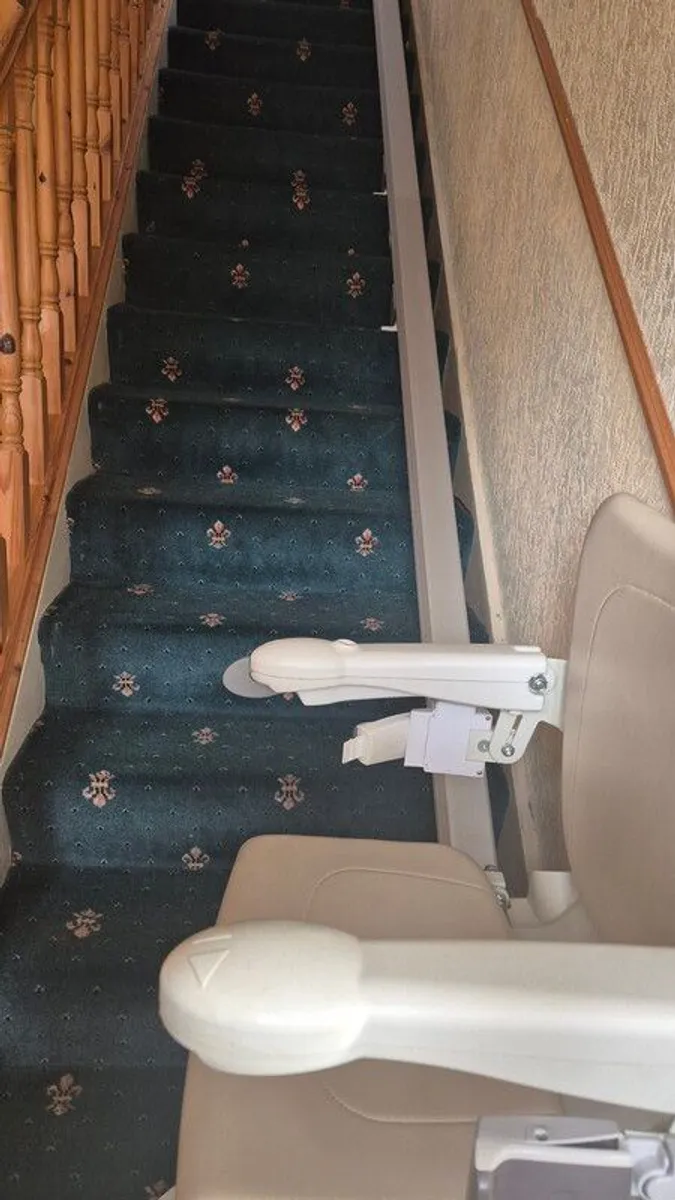 Stair lift - Image 2