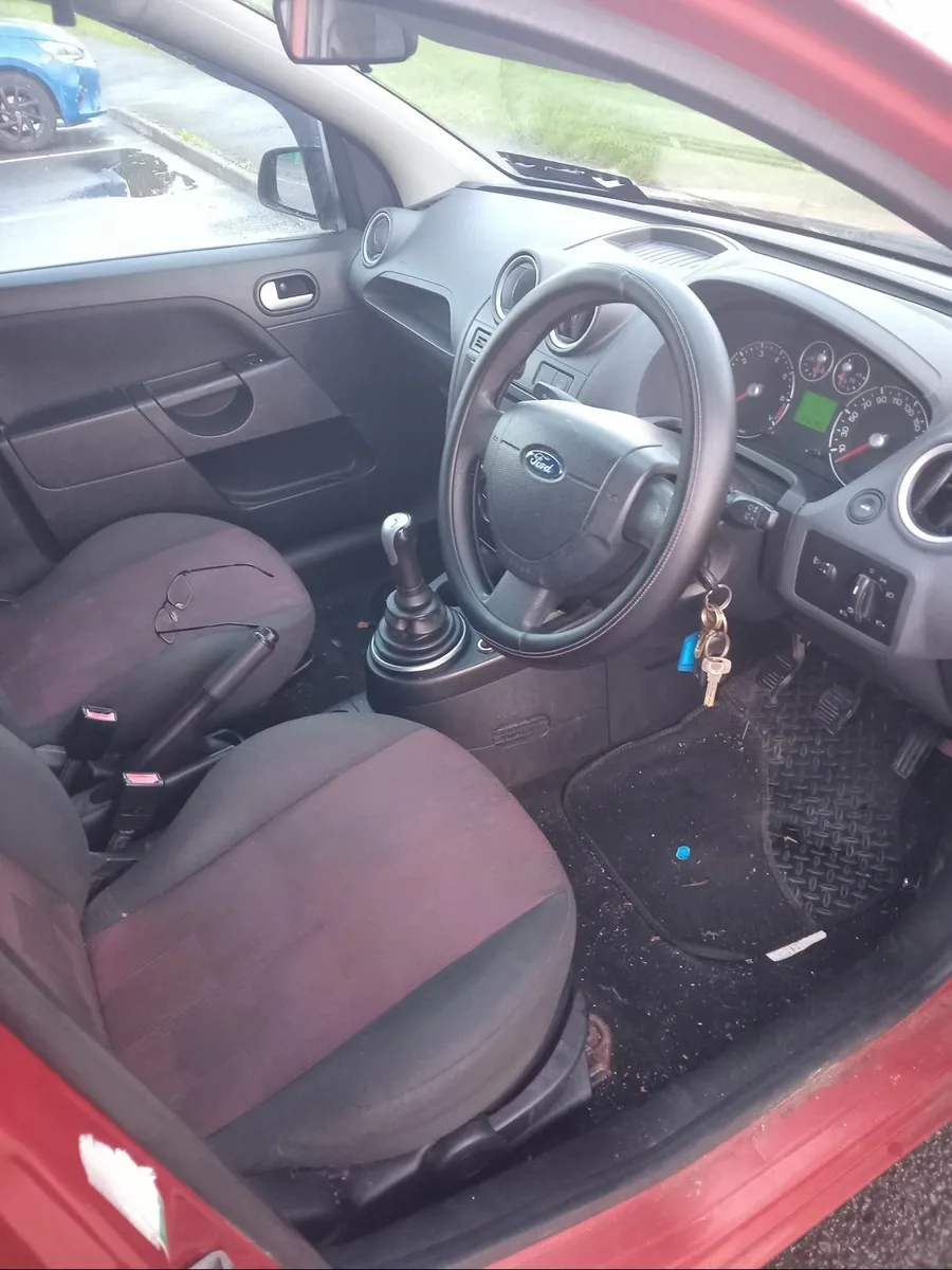 Ford Fiesta 2006 - Image 2