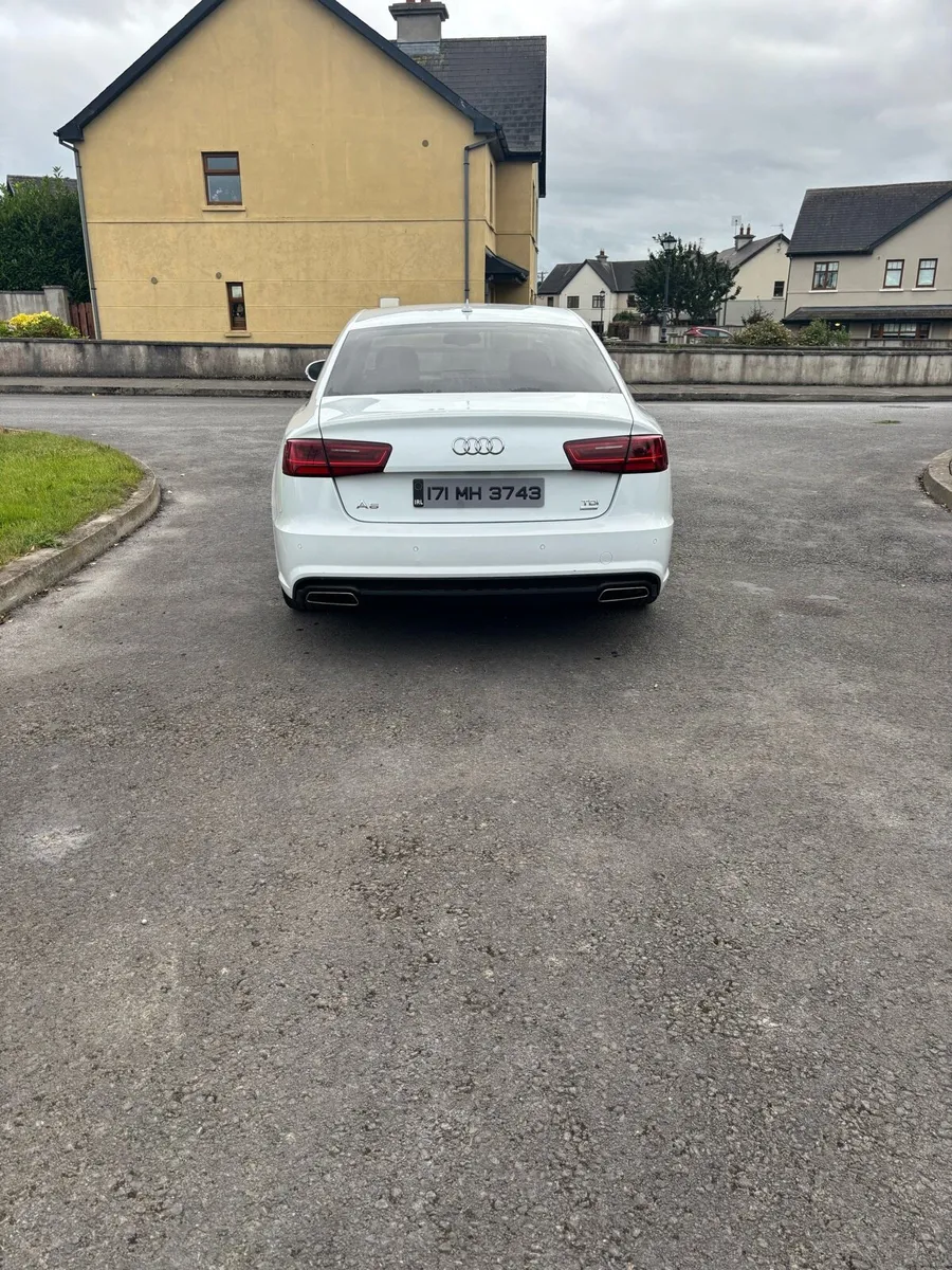 Audi a6  2017 black edition - Image 4