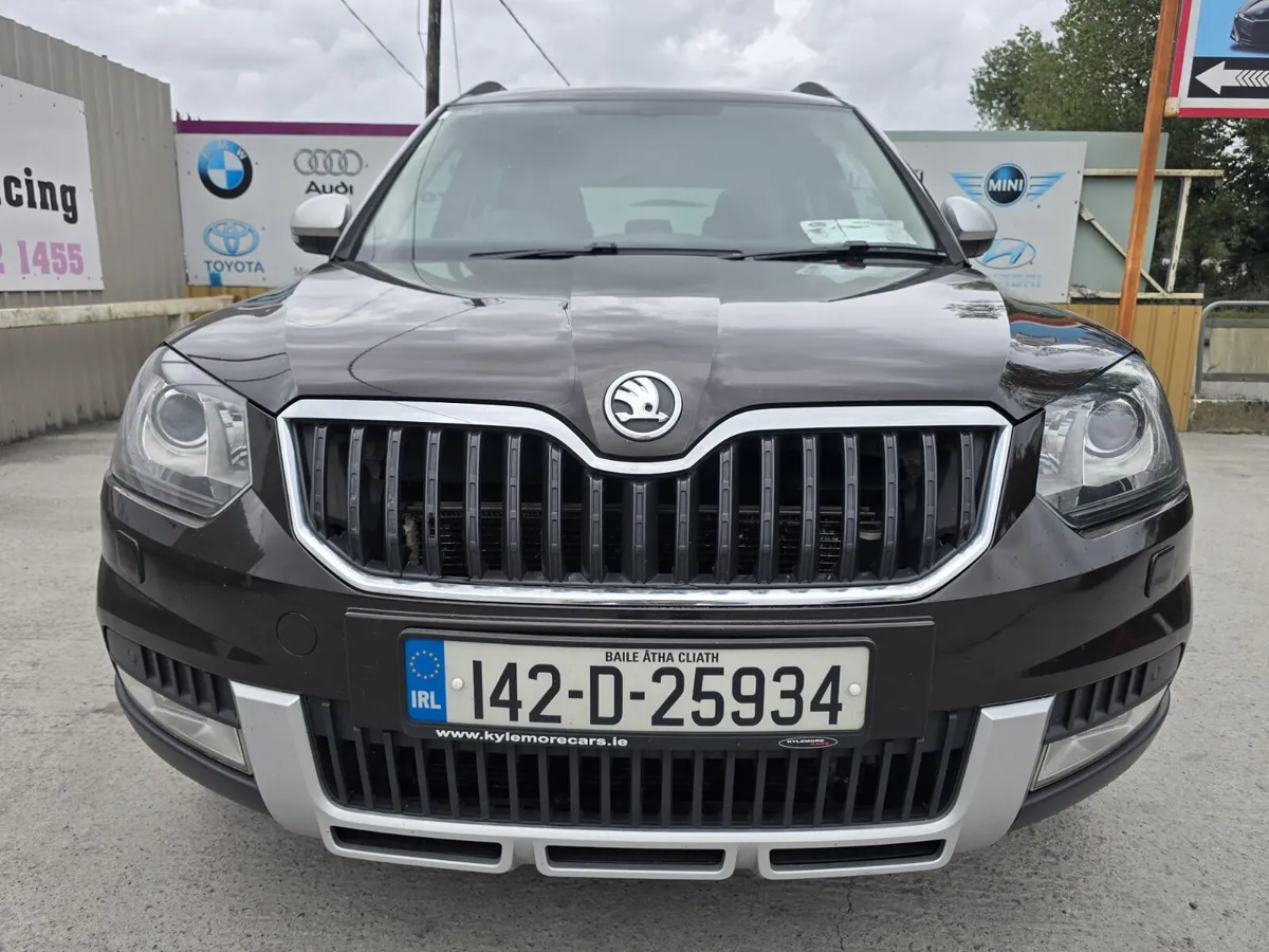 142 Skoda Yeti 2.0TDI 4WD 170PS Laurin & Clement - Image 4