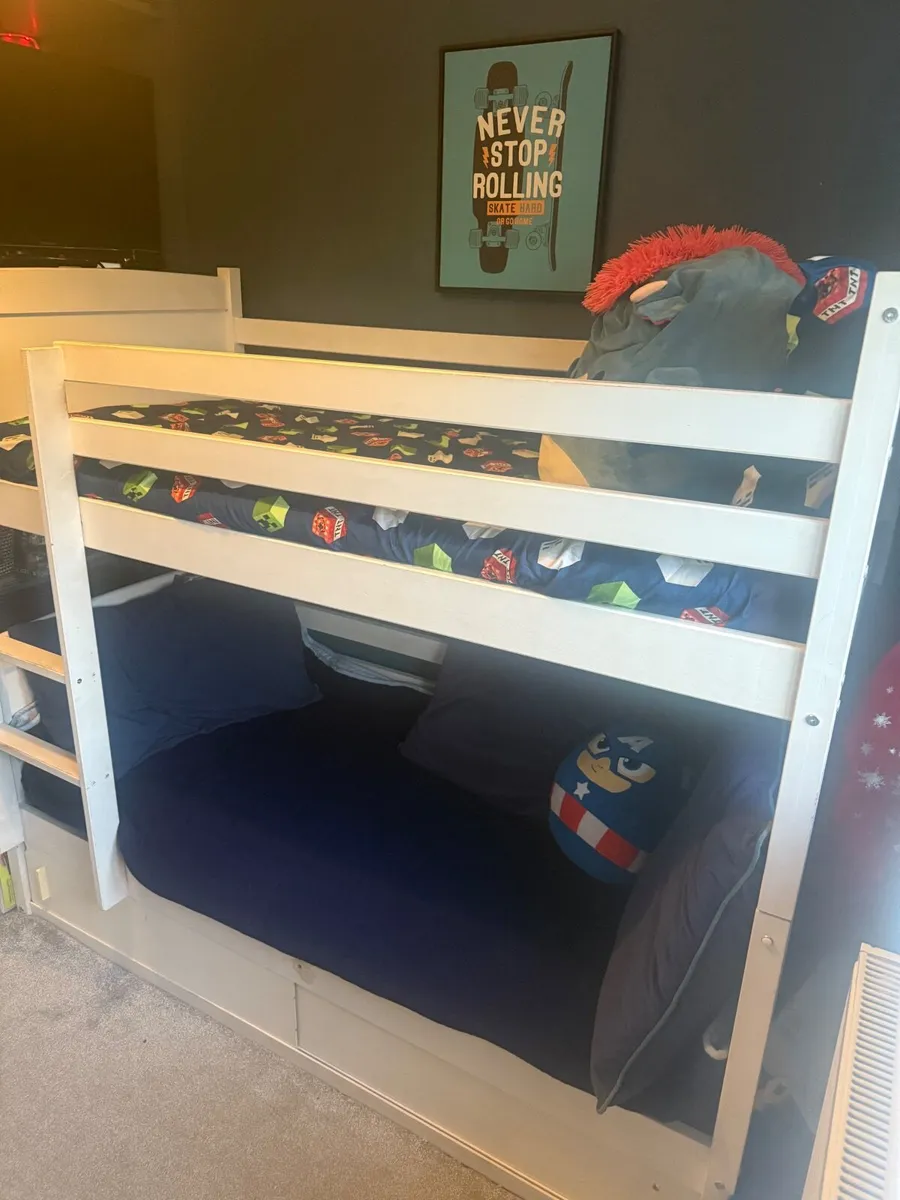 Small bunk bed - Image 1