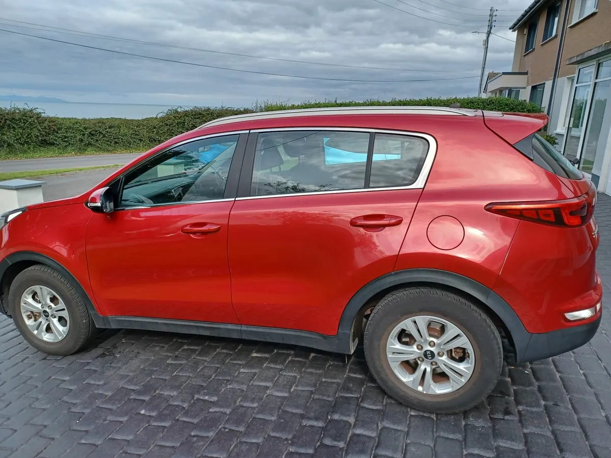 Kia Sportage 2017 - Image 2