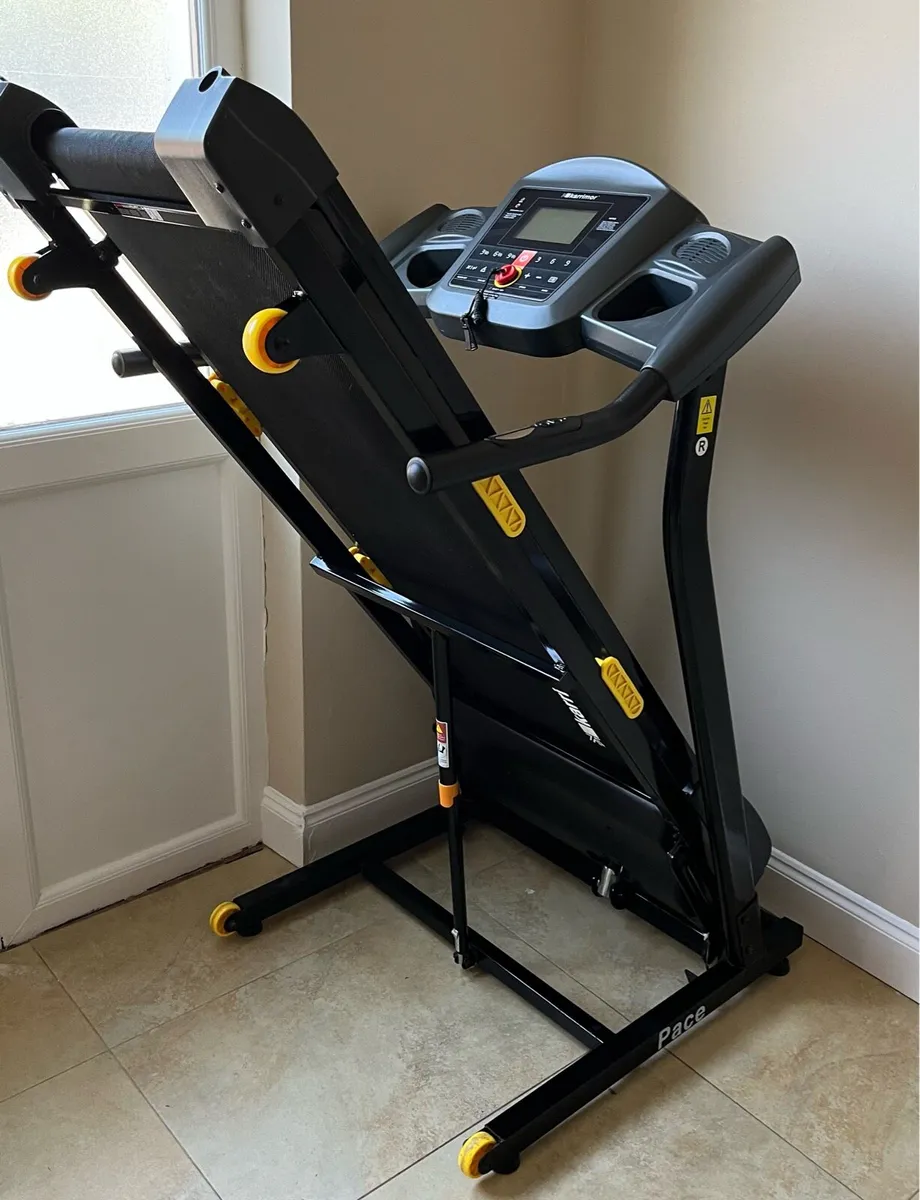 Treadmill 1-14km / 1-10% incline - Image 1