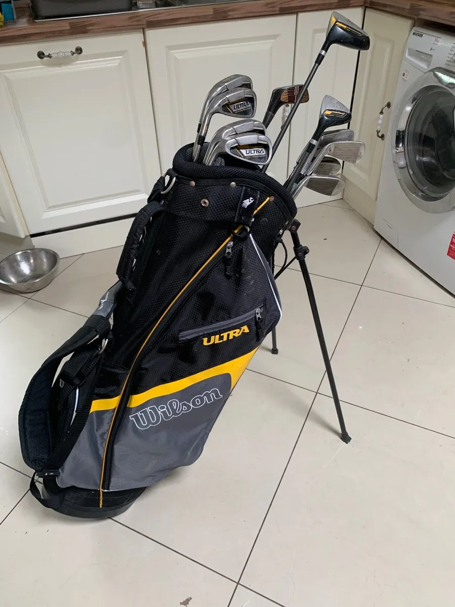 Wilson ultra left hand Golf clubs and bag - Image 1