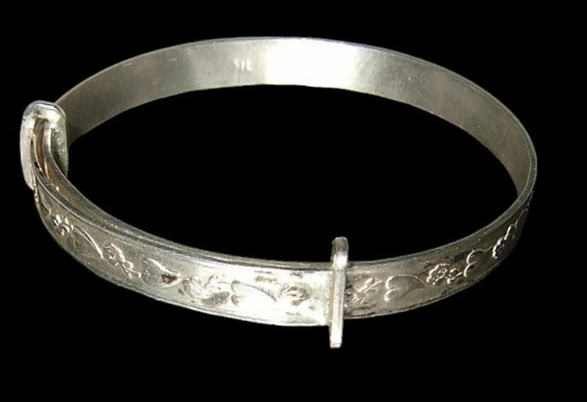 Vintage Hallmarked Silver Baby Bangle - Image 1