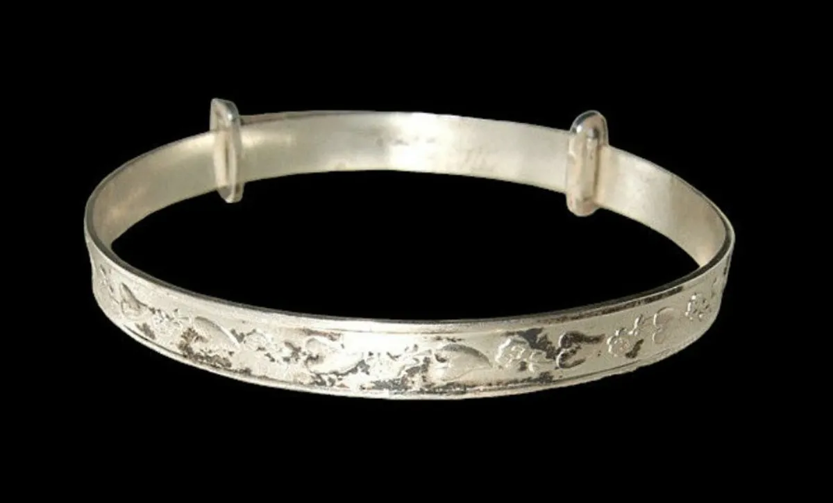 Vintage Hallmarked Silver Baby Bangle - Image 3