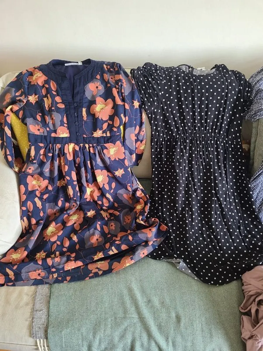 Maternity clothes size 8-10 - Image 2