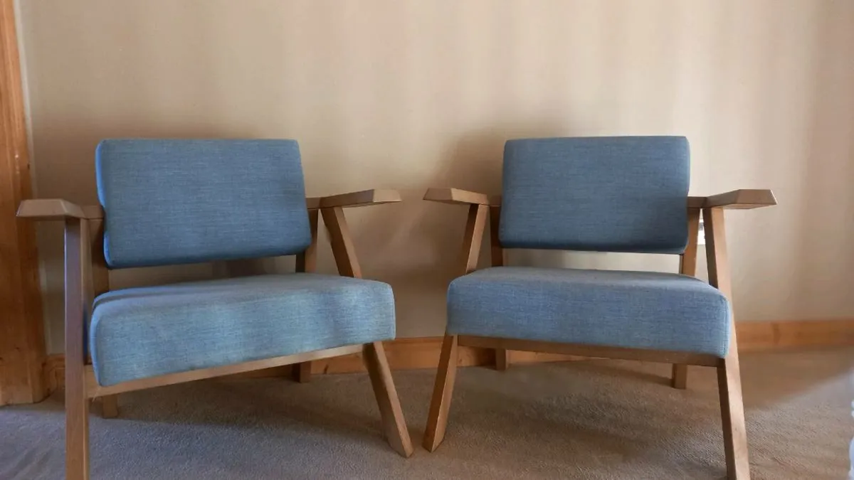 Pair of Unique Mid Century Style Chairs - Image 1