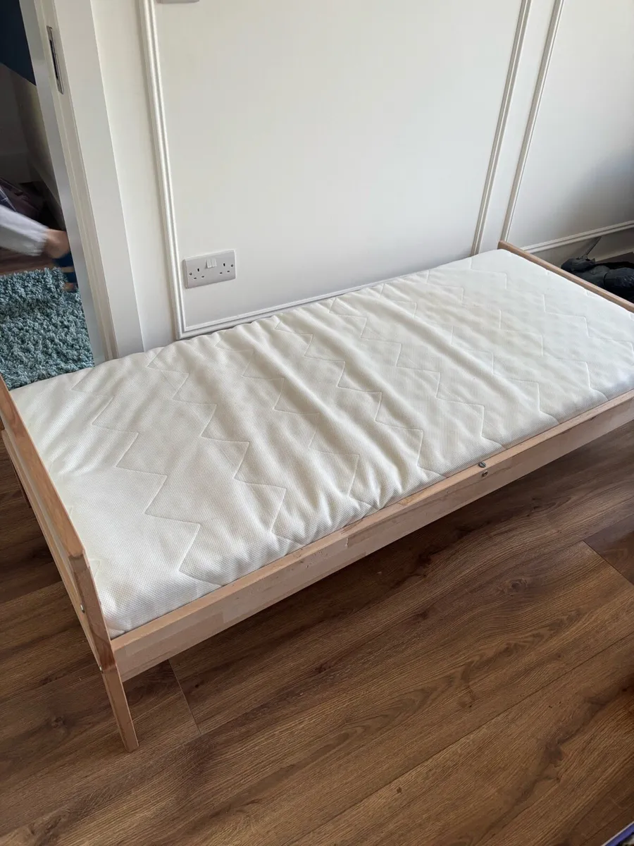 Kids bed - Image 1