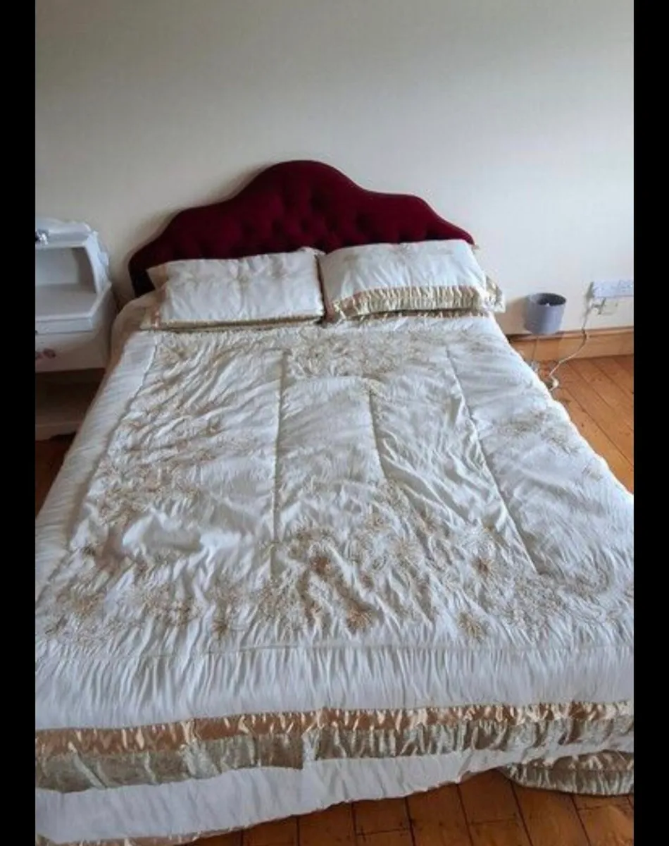 Double Devan bed with mattress - Image 2