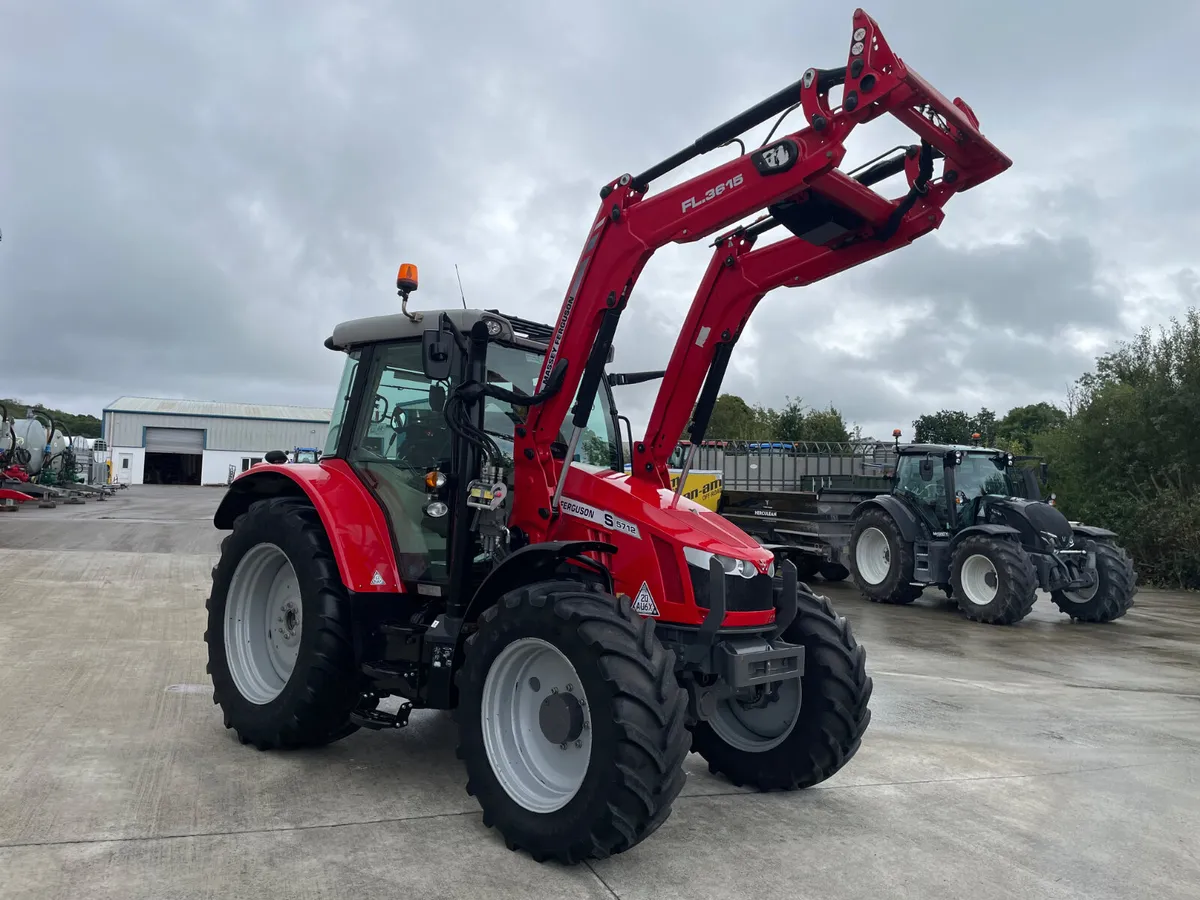 2019 Massey Ferguson 5712S - Image 4
