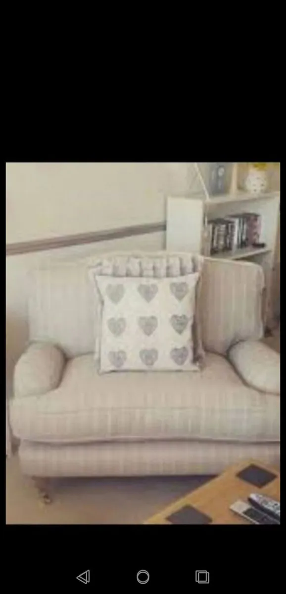 Stunning Laura Ashley Lyndon Snuggler Brass Castor - Image 2