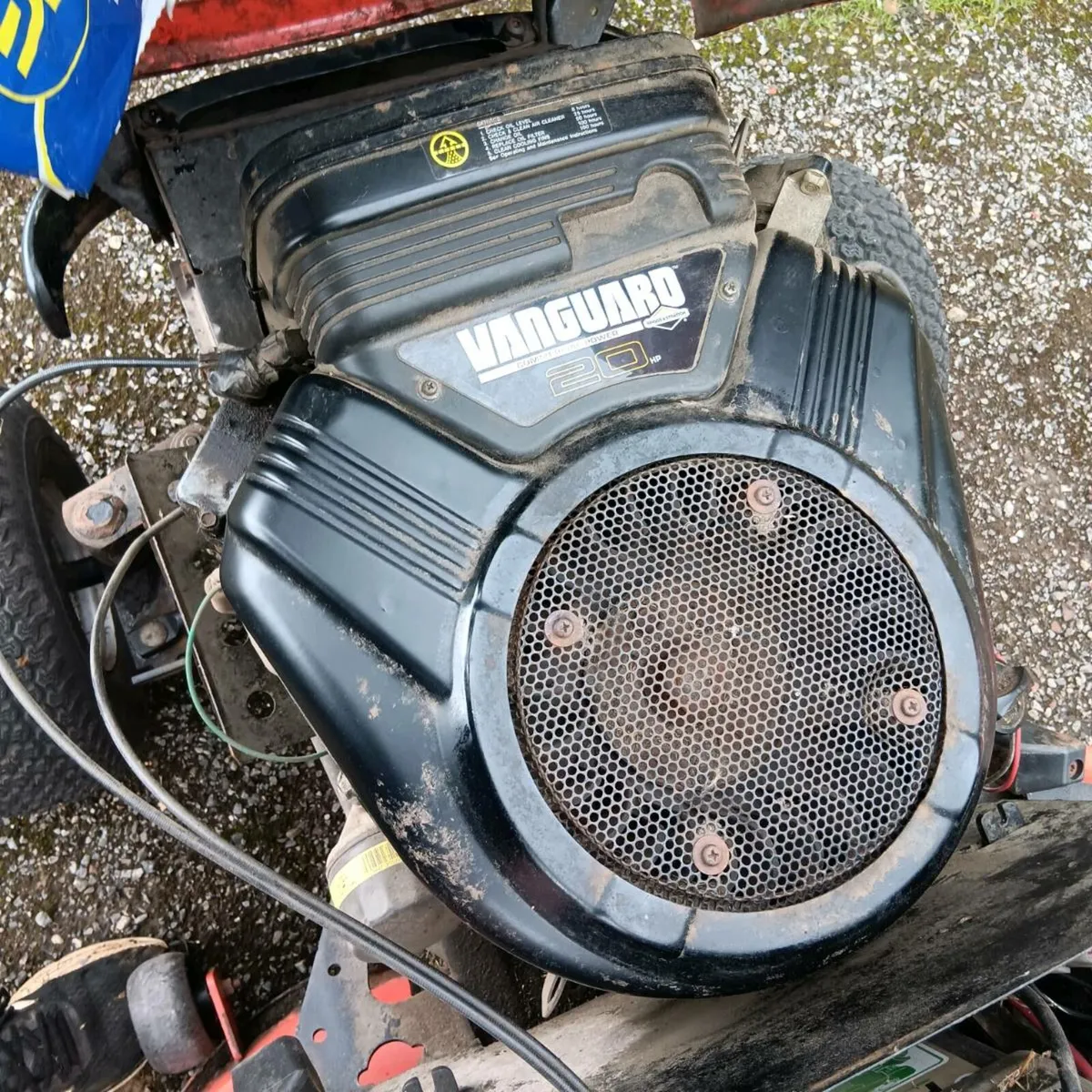 Replacement 20hp Vanguard twin cylinder engine - Image 1