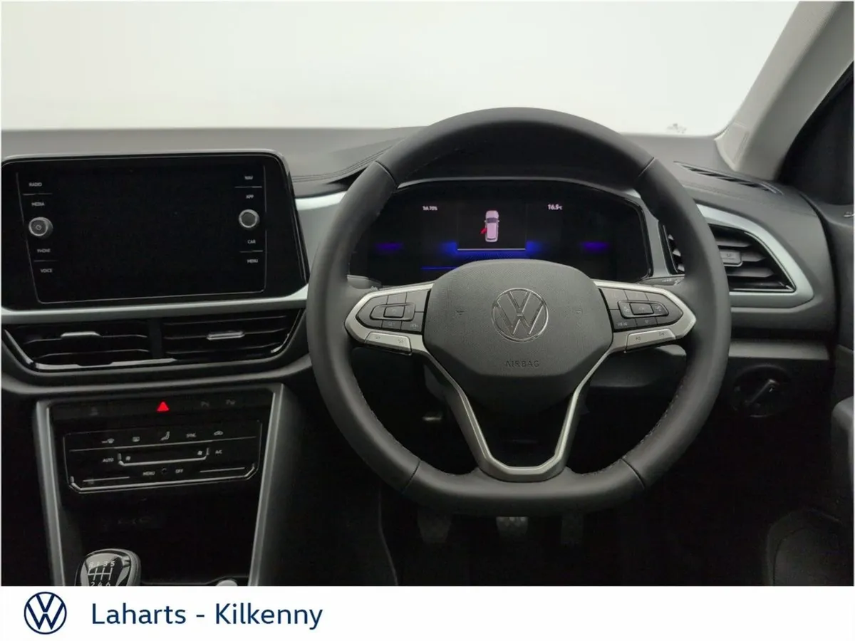 Volkswagen T-Roc Edition 75 1.0tsi 116HP - Image 3