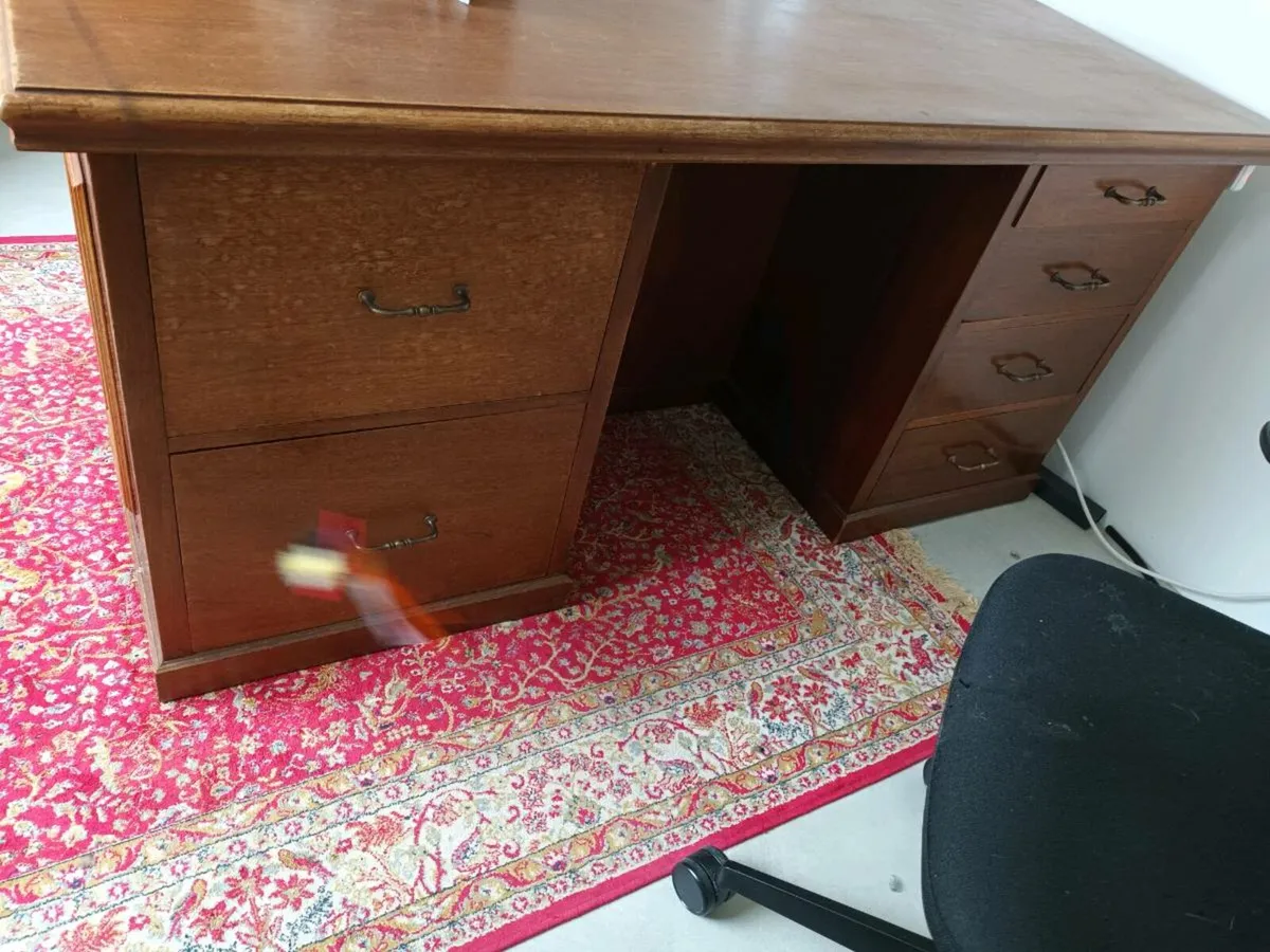 Office desk - Image 2