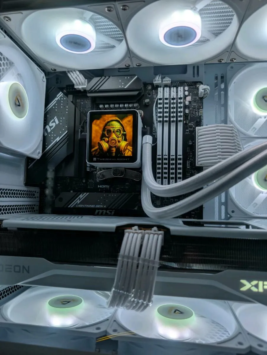 High-End | 7 7800X3D | XFX 9070XT | DDR5 | Nvme | - Image 1