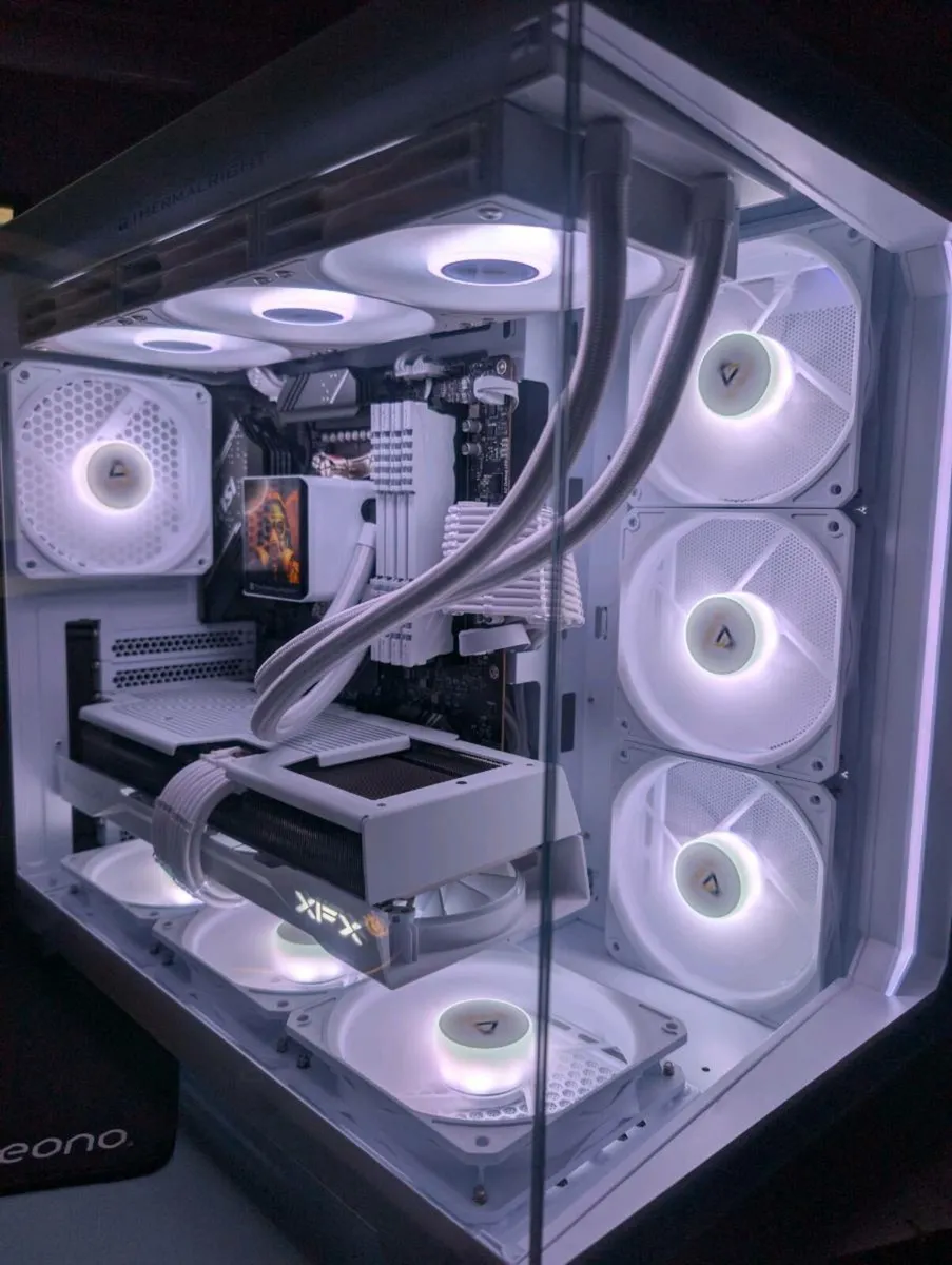 High-End | 7 7800X3D | XFX 9070XT | DDR5 | Nvme | - Image 2