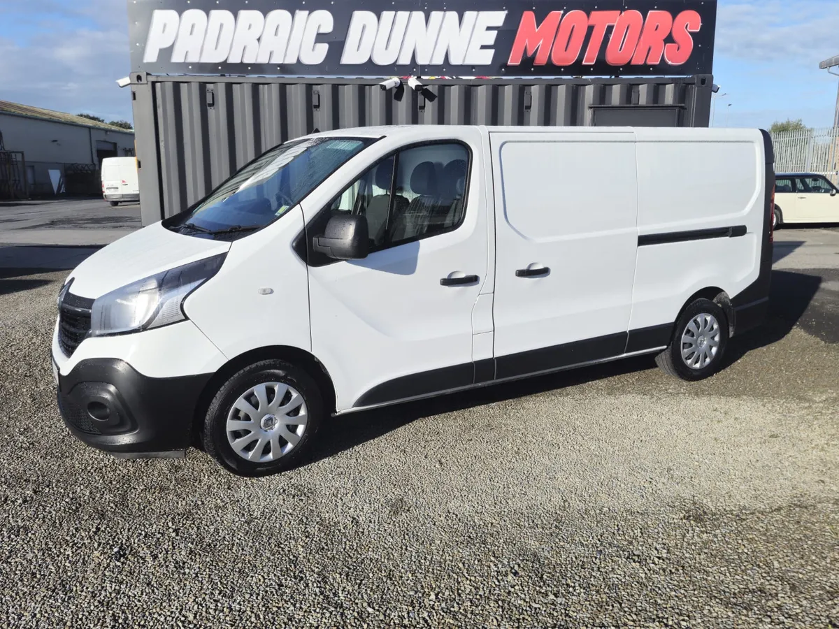 212 Renault Trafic LWB Low KMs - Image 1