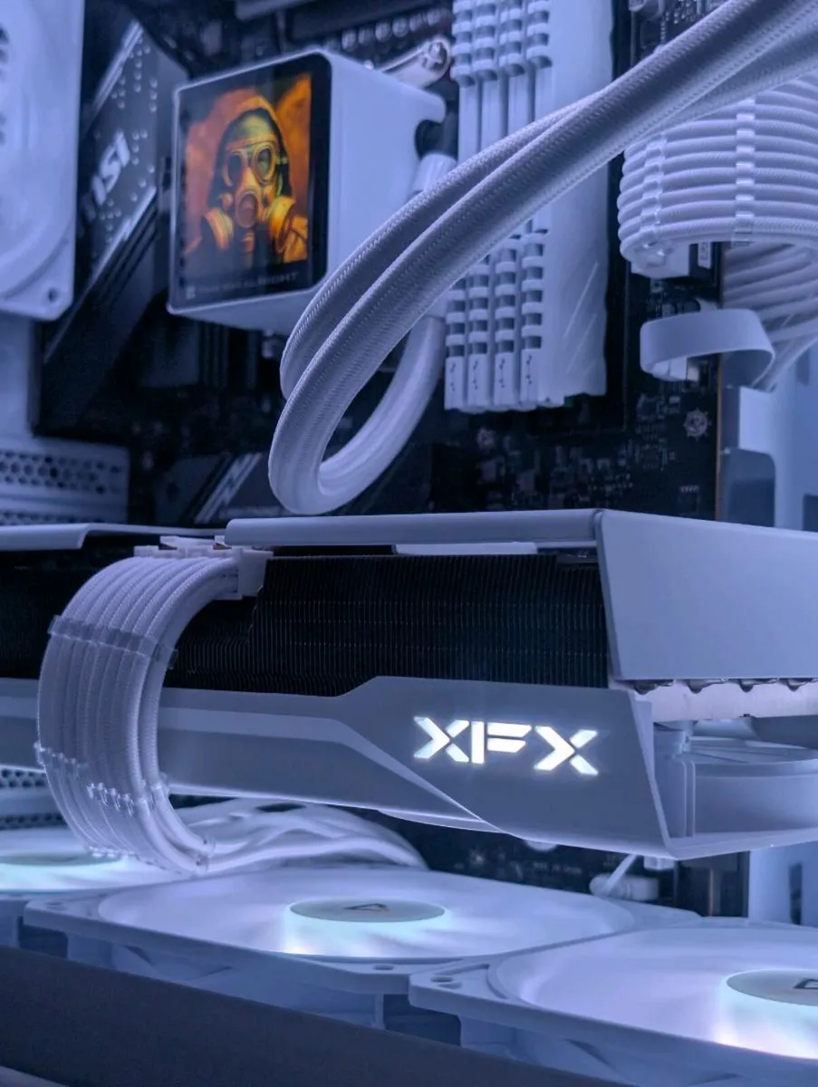 High-End | 7 7800X3D | XFX 9070XT | DDR5 | Nvme | - Image 4