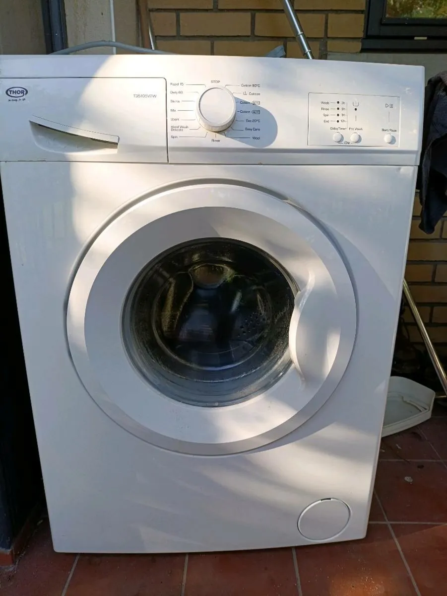 Washing machine - Image 1
